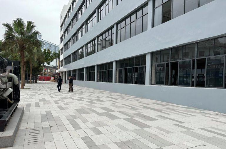 布吉长龙一楼1000平无需进岗亭有展示面适合做汽车展厅二手车