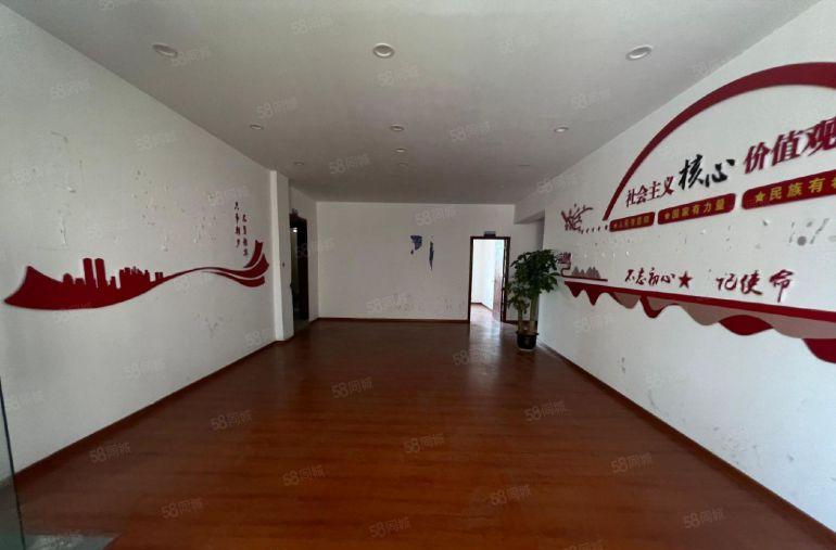 布吉红本独门独院厂房1200平方一楼仓库带豪华装修办公室出租