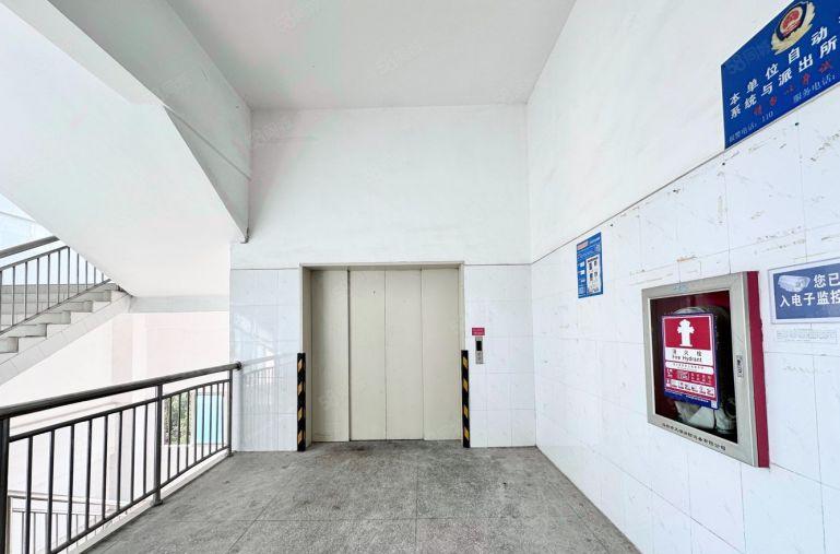 300平起！大芬电商园2200平电厂房出租仓库可分租水电齐全