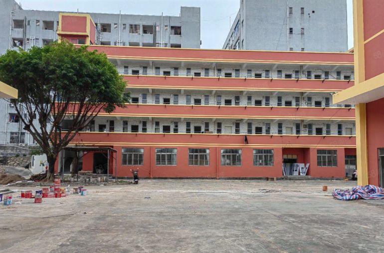 罗湖草埔工业区独门独院厂房6000平可分