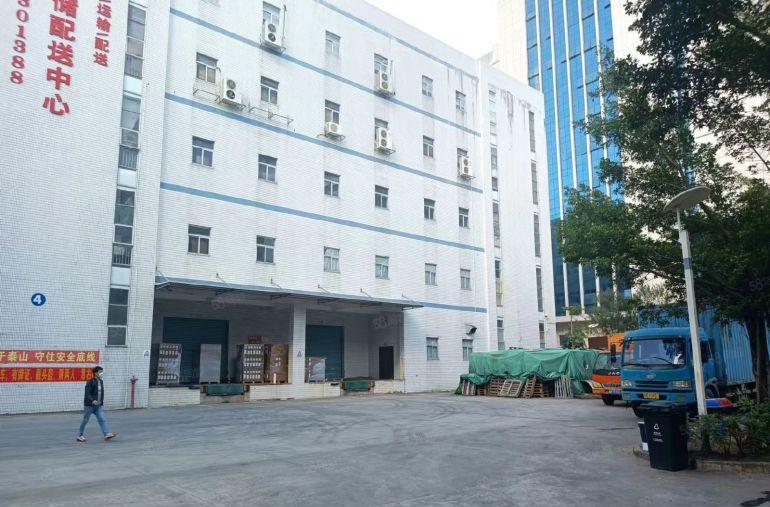 降价出租！布吉吉华路电商仓库2000平出租带卸货平台