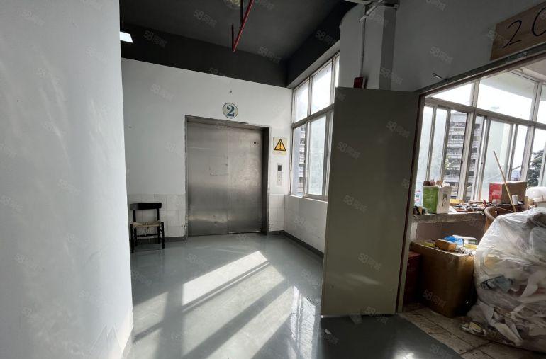 布吉大芬厂房出租200至1800平方含宿舍地铁口红本直租