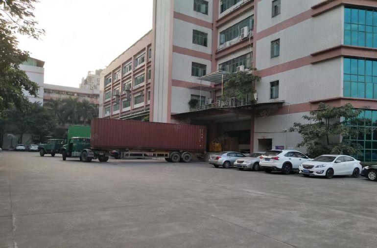 原房东厂房带红本2500平米，可分租