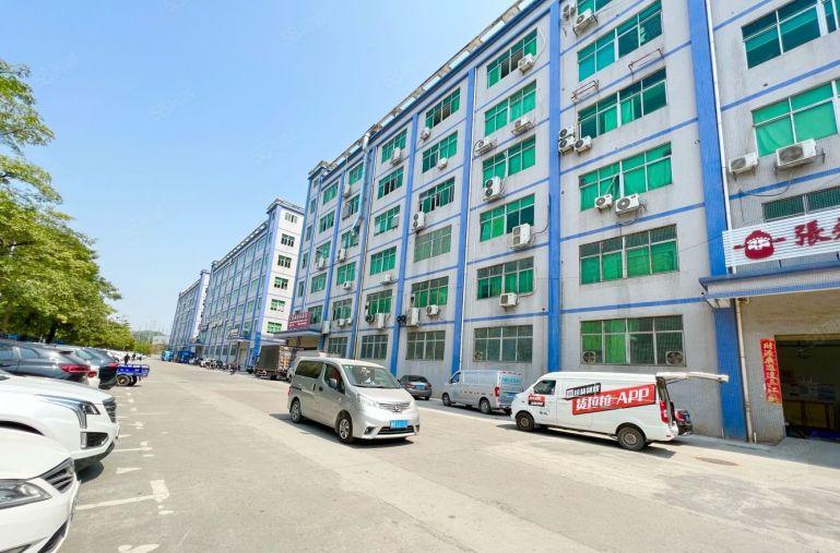 布吉石芽岭新出厂房1380平，精装电商办公仓库出租