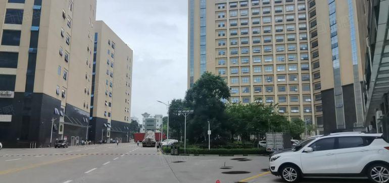 开发商直租！布吉丹竹头地铁口工业园2000平厂房出租无公摊