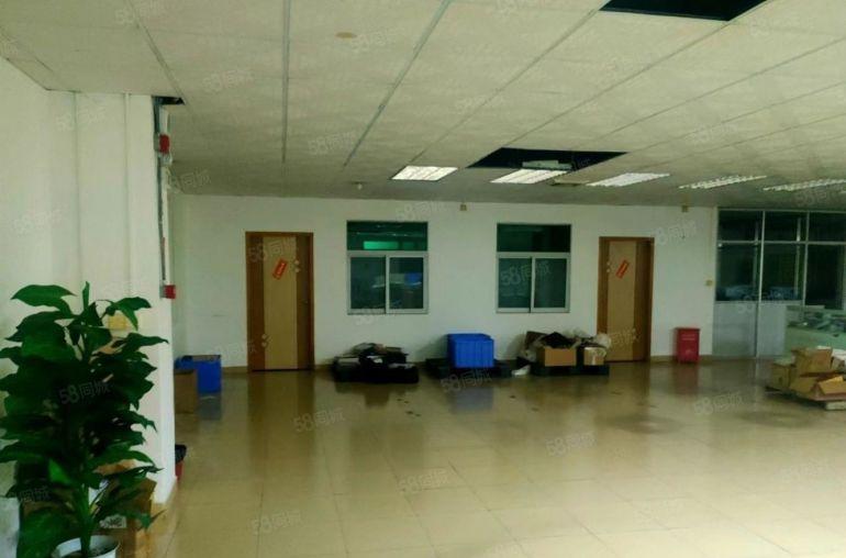 新出2楼1000平方房东直租 厂房仓库