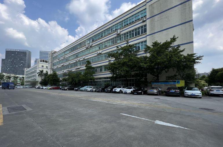 布吉地铁口工业园一楼1700平厂房仓库出租带牛角地坪漆好招工