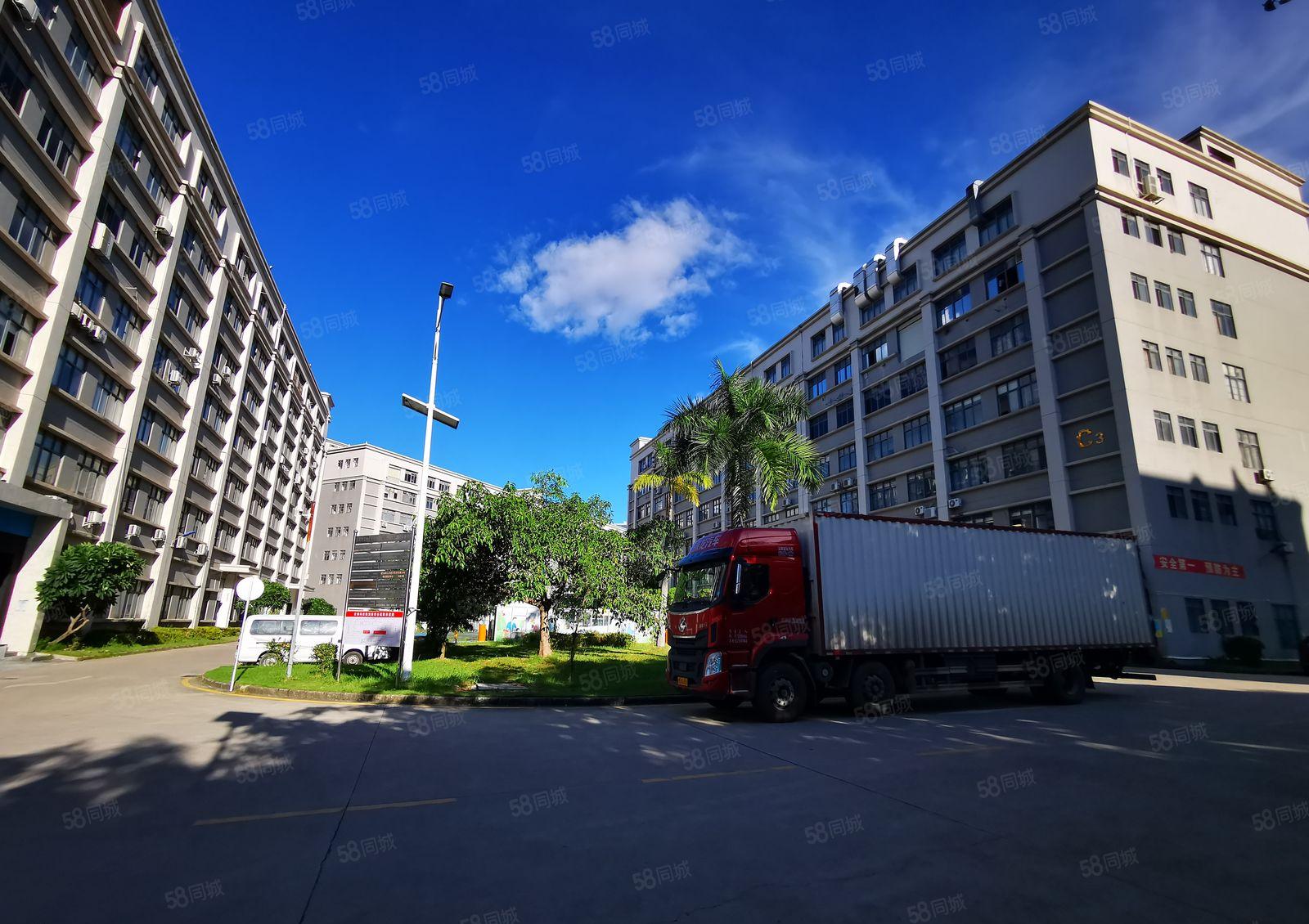 原房东！布吉地铁口1.5平独院，可分租，独栋厂房仓库低价出租