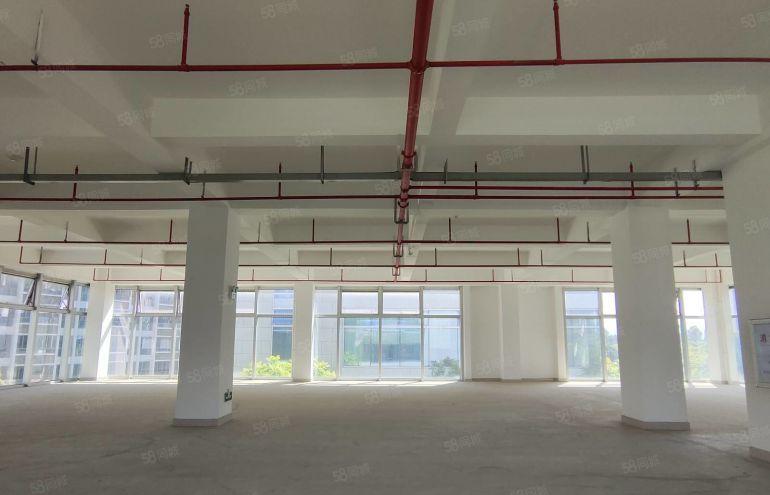 布吉地铁口2100平小独栋出租，共三层原房东直租带红本！