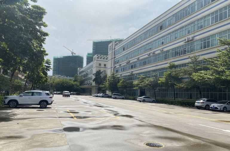 布吉南岭1983创意小镇5000平物流仓库带卸货平台