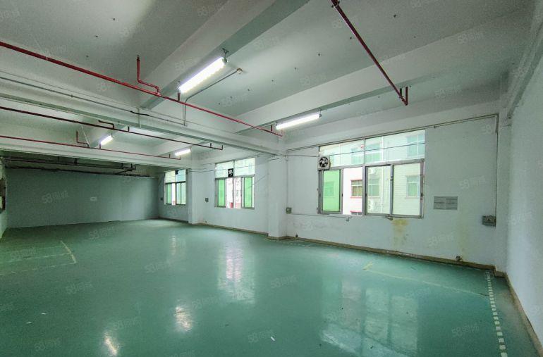 100平起分百鸽笼原房东2000平楼上精装修厂房出租使用率高