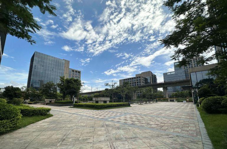 布吉丹竹头地铁口精装修办公室红本面积出租200起租可定制装修