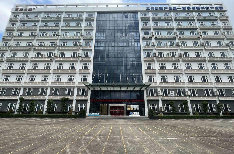 龙岗布吉南岭地铁口厂房办公室电商产业精装修1000平可分租