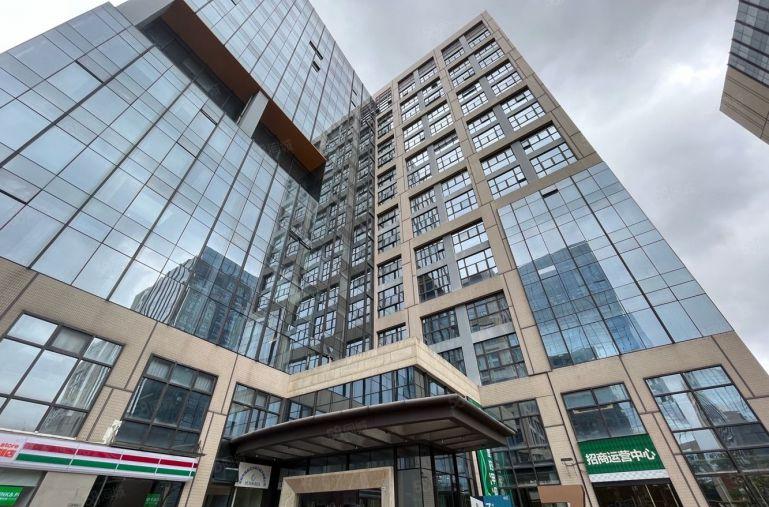 布吉地铁口原房东厂房1200平带精装修办公室仓库出租可分租