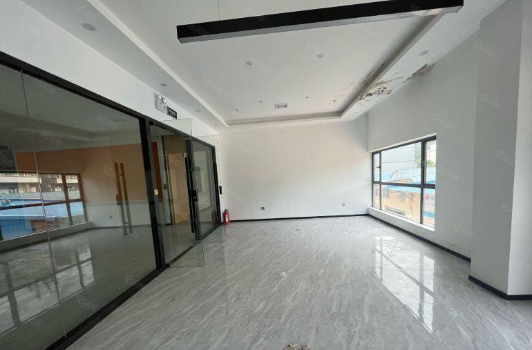 厂房出租布吉大芬2000平现成装修原房东仓库厂房大小分租