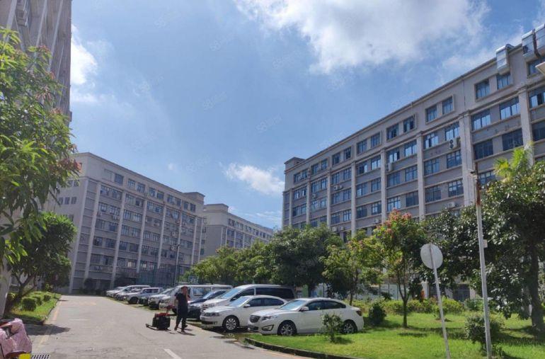 李朗地铁口红本1180平厂房仓库出租，带现成装修可办环评