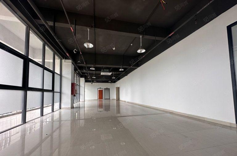 布吉李朗电商生产办公厂房1000平出租，带现成装修和空调