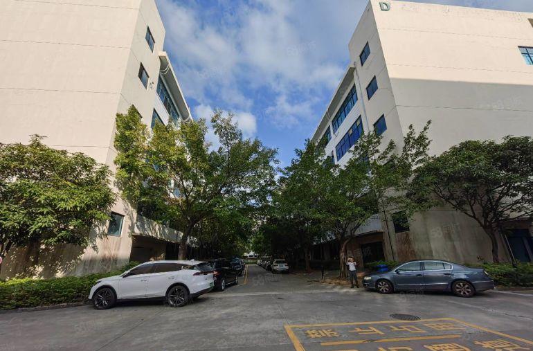 免租三个月布吉上李郎地铁站原房东楼上2000平精装修厂房出租