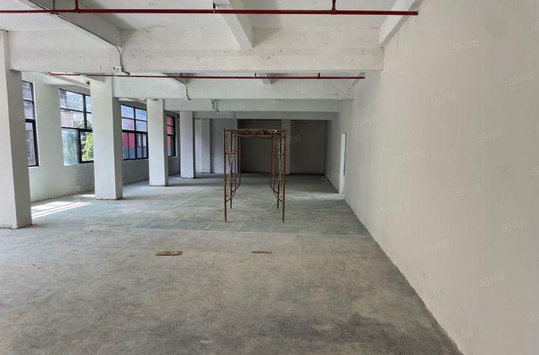 南岭科技园一二楼厂房出租 每层1150平（可分租）