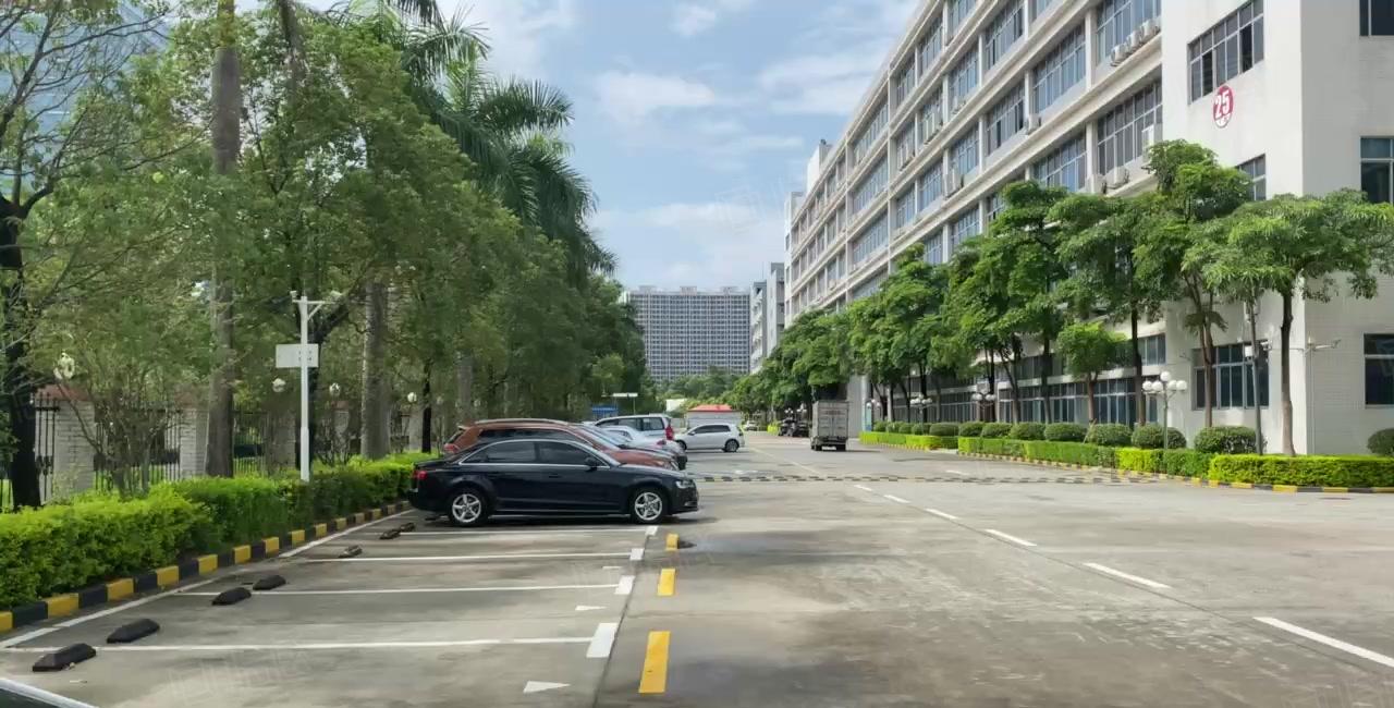 布吉慢城原房东大型园区2000平厂房仓库出租可办各种环评