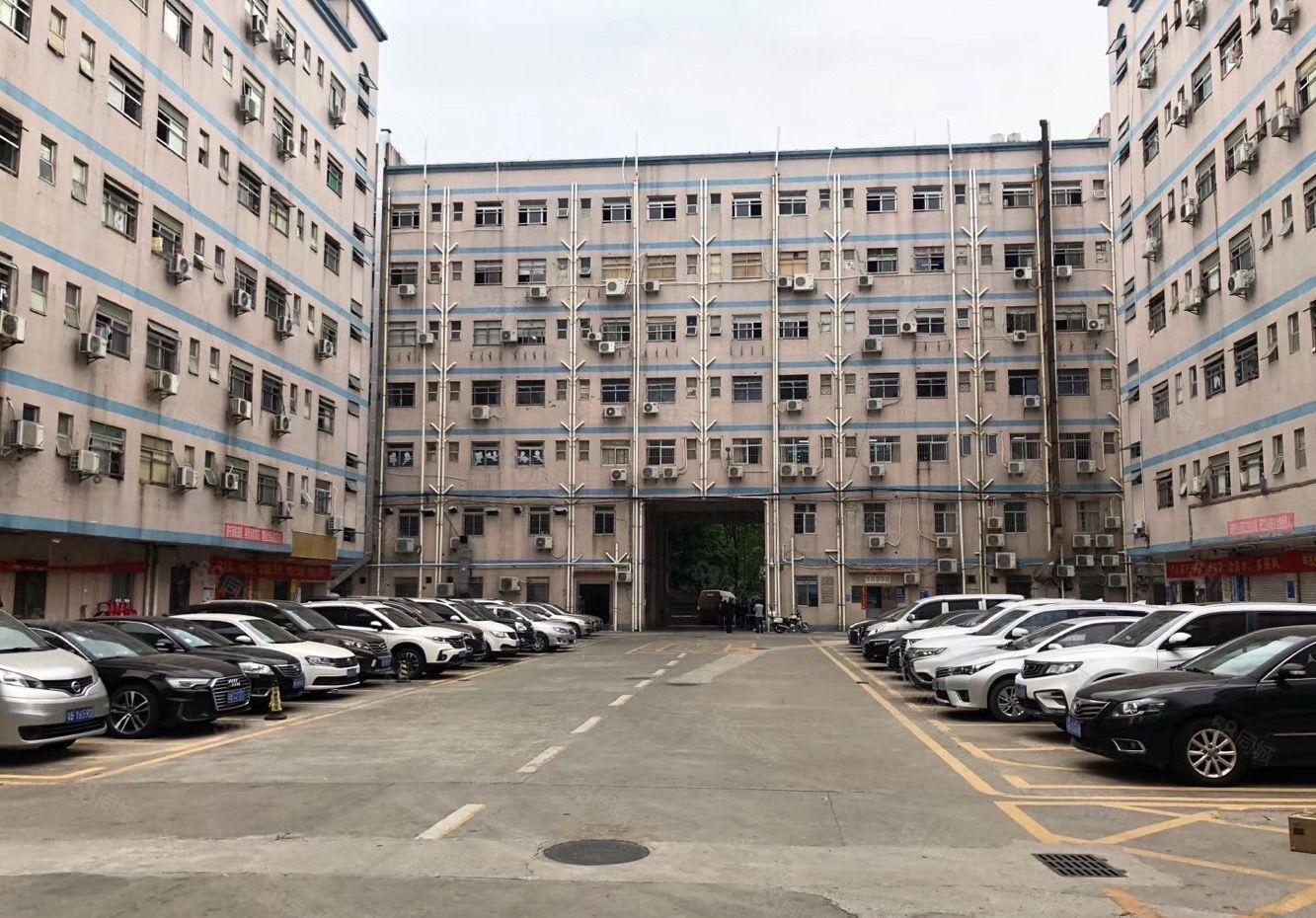 布吉丹竹头恩来工业城四楼260平米电商仓库出租