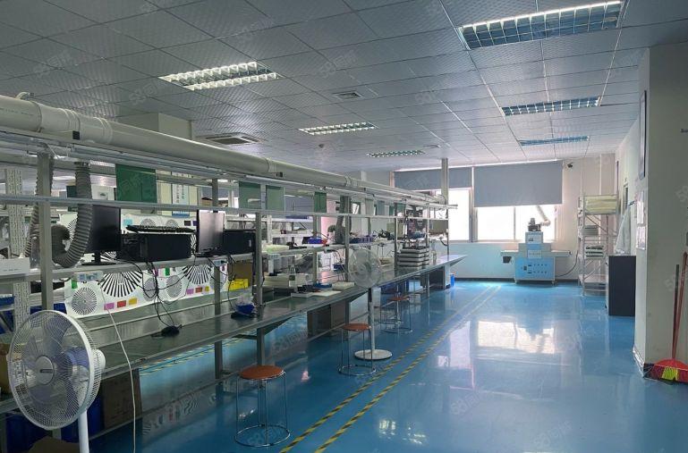 布吉李朗地铁口工业园区1000平带装修厂房仓库出租