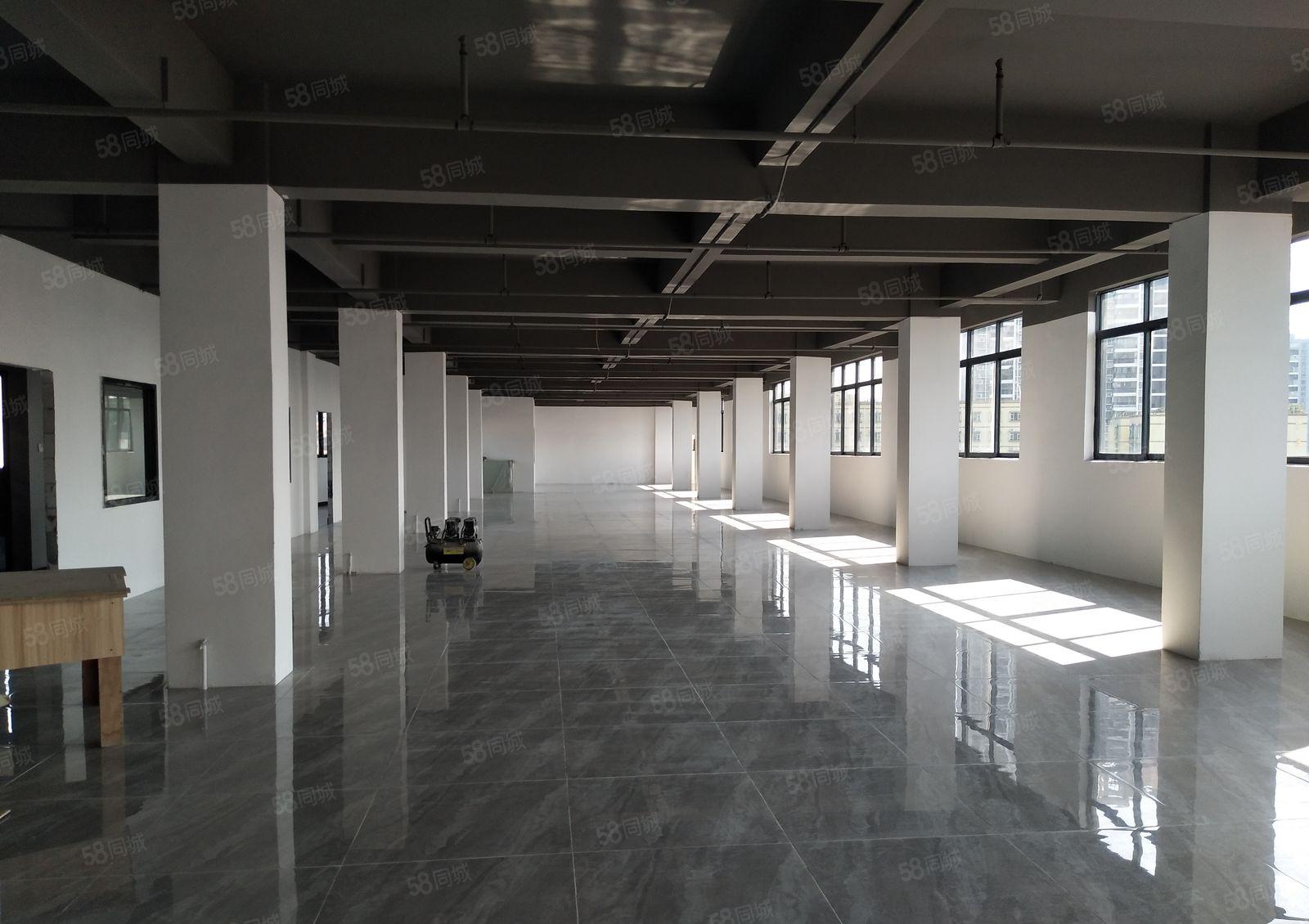 布吉丹竹头小微初创电商园，小面积68平米起租