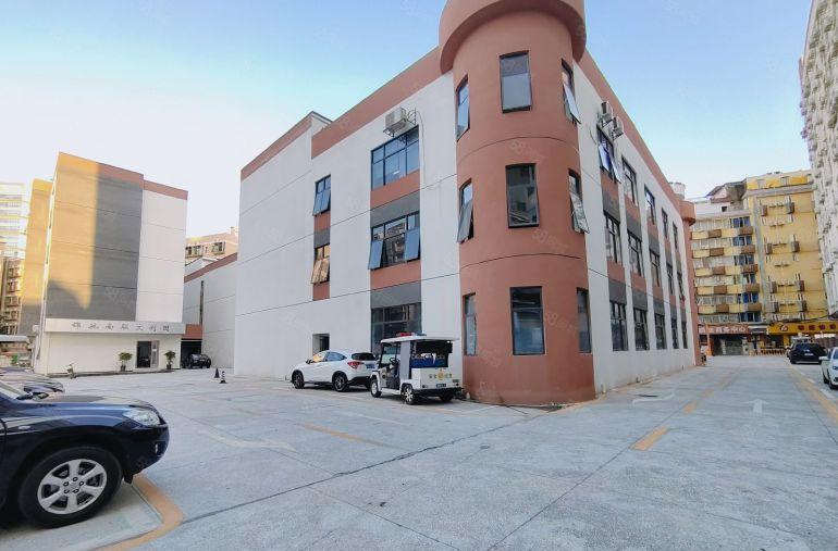 百鸽笼地铁口研发办公室厂房820平方出租大小可分租带精装修