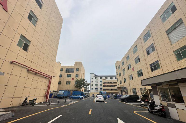 布吉丹竹头原房东新出2楼1000平带精装修办公室仓库厂房出租