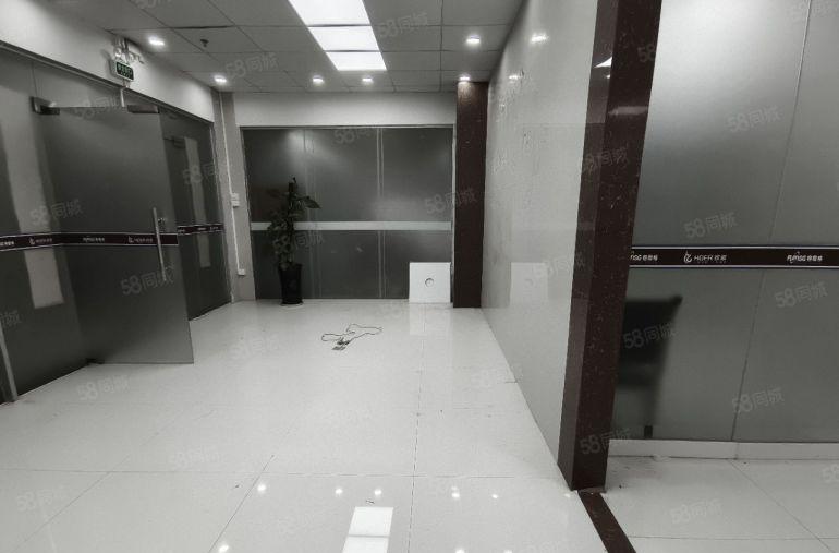 出租 丨 慢城地铁口电商办公仓库带装修75平米起租，各面均有