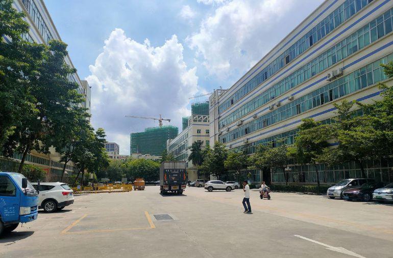 布吉李朗红本厂房出租 500平起租 整层2300平 低价仓库