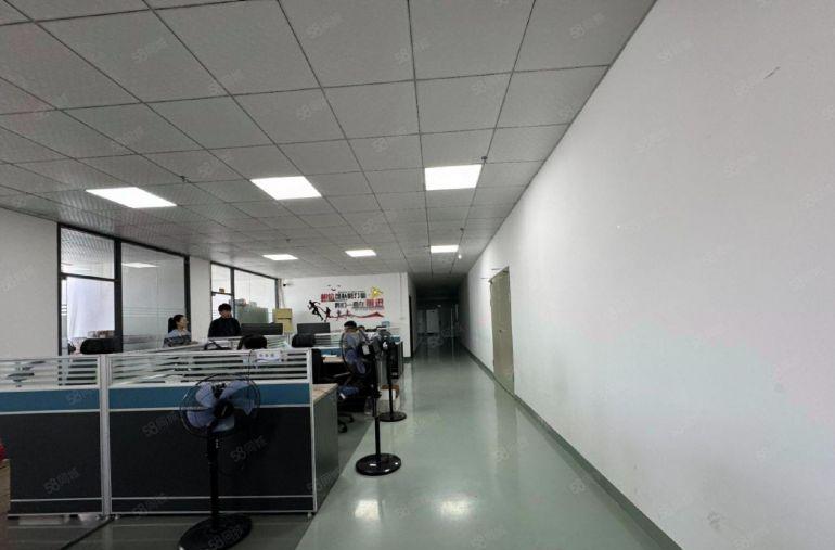 龙岗石芽岭精装修厂房出租楼上500平电商办公室仓库分租