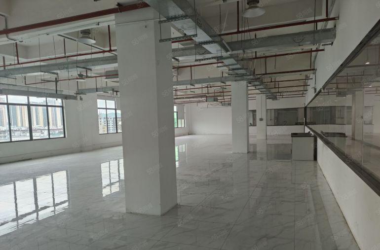 布吉下水径地铁口新出3楼468平方厂房仓库出租