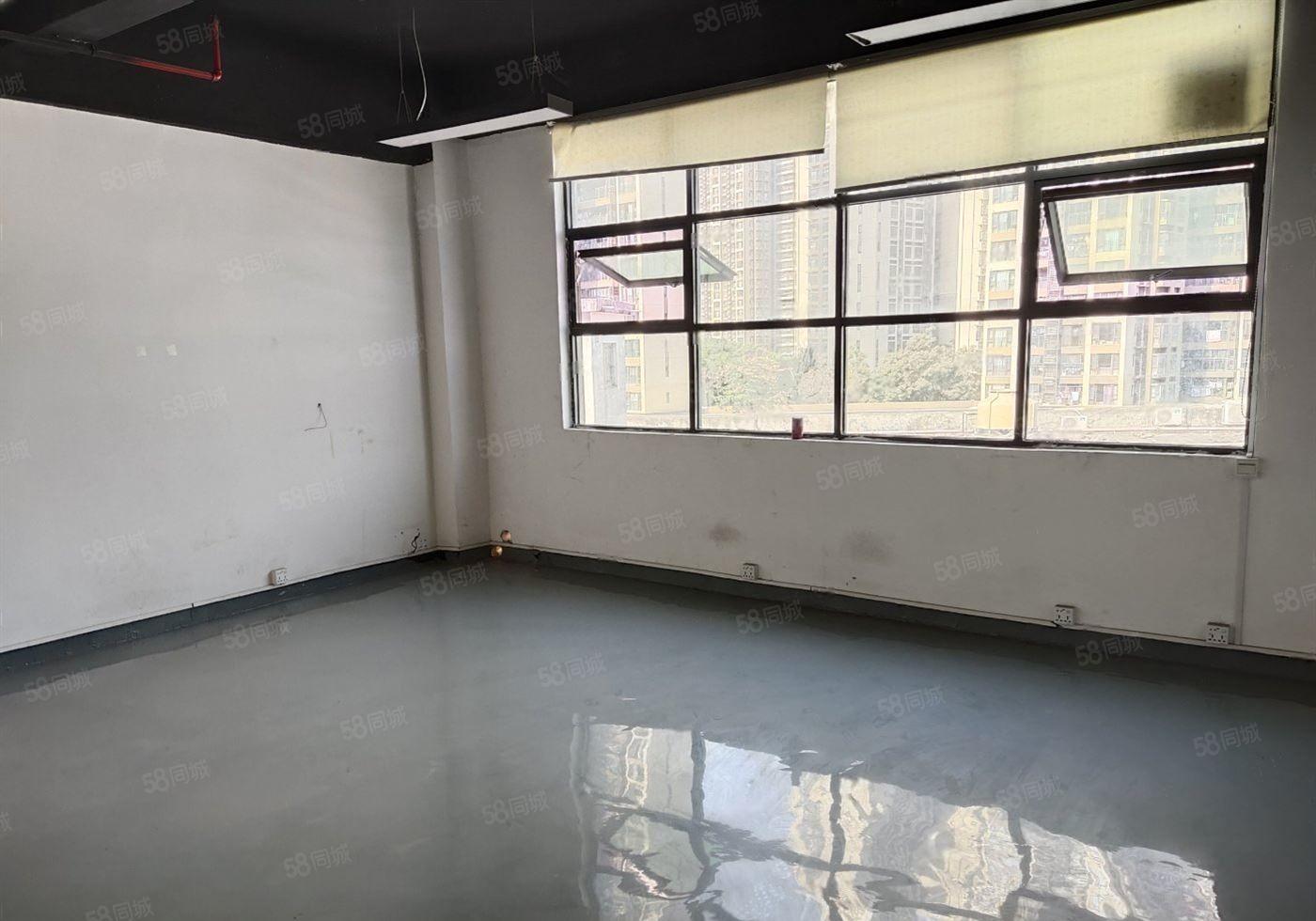 布吉李朗原房东厂房1000平可分租高速出入口空地大200起租