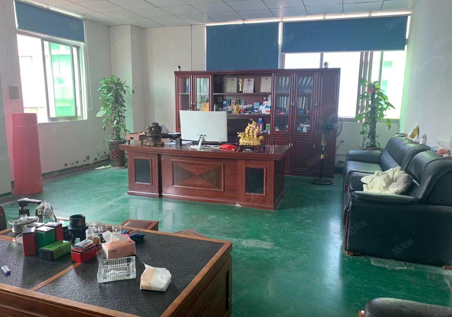 布吉丹竹头原房东厂房1300带装修出租可分租