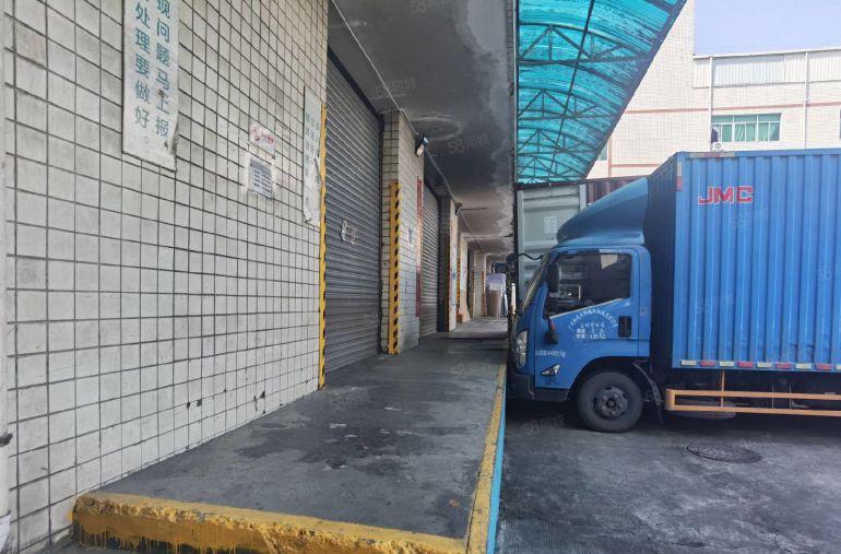 布吉地铁口旁红原房东2000平方电商仓库厂房出租，价格实惠！