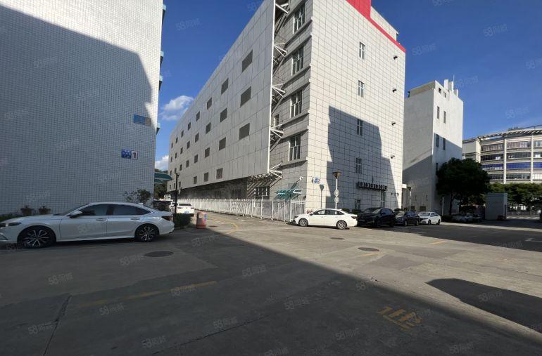 布吉石芽岭地铁口楼上红本厂房980平方仓库出租实际面积好招工