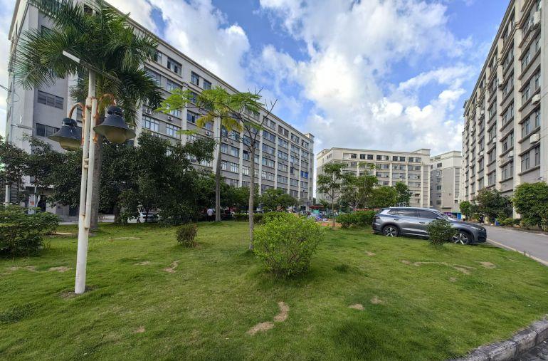 布吉原房东大型科技园1000平红本带精装修办公室仓库厂房出租