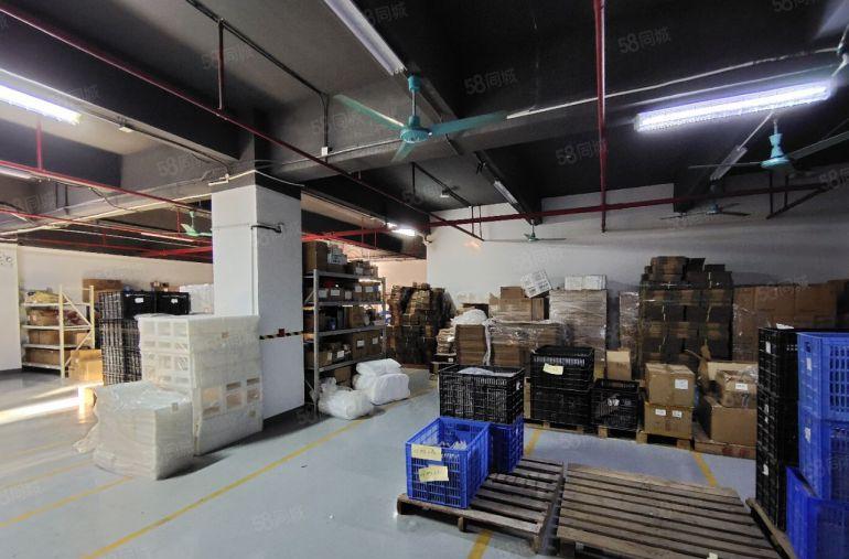 公明地铁口原房东高新园区楼上厂房出租1600平，精装带办公室