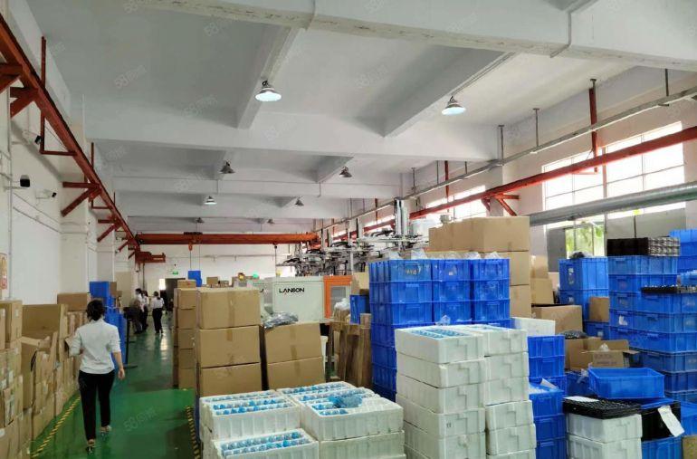 公明东坑标准厂房一楼900平精装办公室，行车，真正的拎包入住