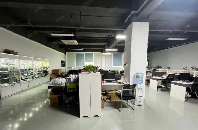 光明玉律工业区楼上1200平厂房出租带精装修使用率高水电齐全