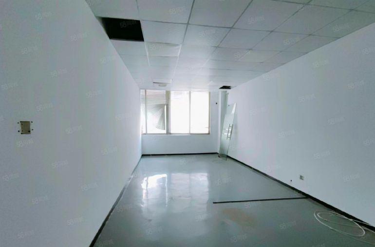 降价出租！公明根玉路旁楼上精装1776平，园区形象好，空地大