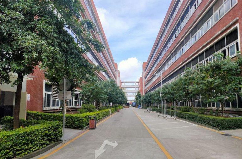 光明长兴科技园旁原房东总面积3.1万平红本厂房可分租低价出租