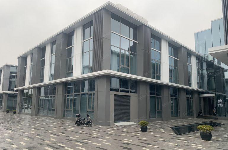 光明地铁口研发办公厂房500平起租，好招工，精装修