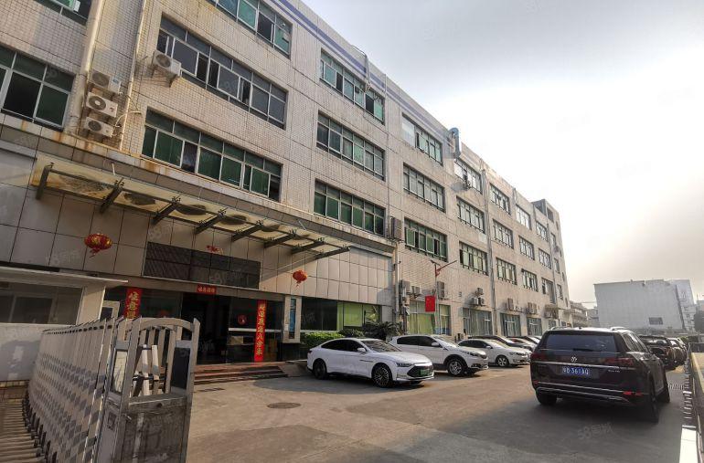 公明田寮楼上厂房出租（1500平，19元）房东急租免租二月