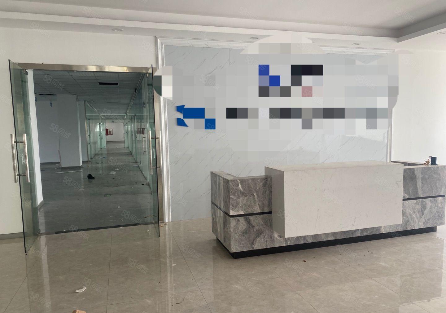 公明上村厂房出租，一楼560平，楼上1240平米，实用面积