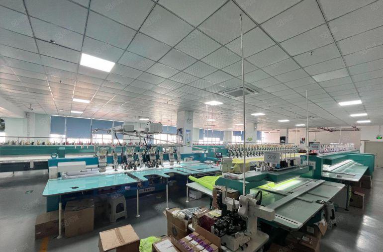 公明薯田埔工业园楼上1300平豪华装修厂房出租