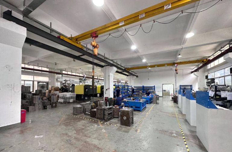 公明马山头一楼二楼共2500平精装修，高6米，好招工