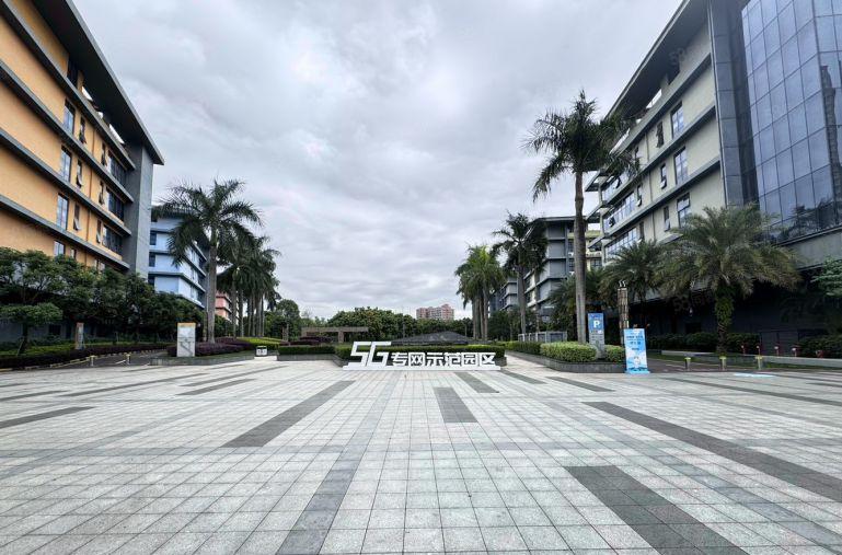 公明地铁口厂房出租200平起可分租精装修办公室一楼仓库出租