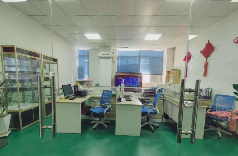 公明上村重工业厂房出租750平园区形象好，停车免费，好招工